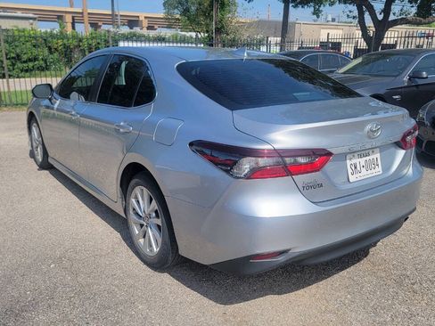 Used 2023 Toyota Camry LE FWD image 11