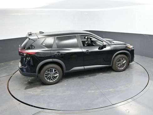 Used 2024 Nissan Rogue S AWD/4WD image 38