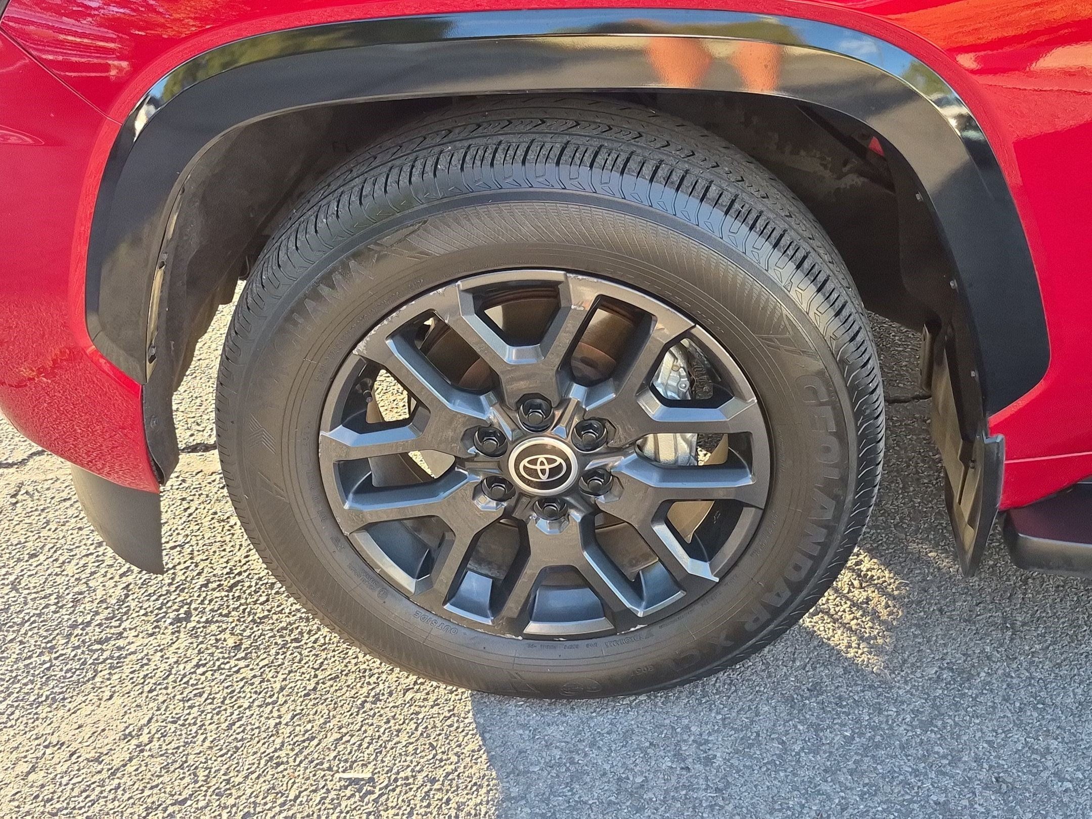 Used 2024 Toyota Sequoia Platinum AWD/4WD image 14