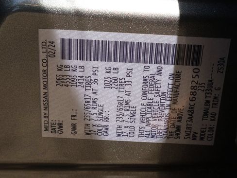 Used 2024 Nissan Rogue S FWD image 34