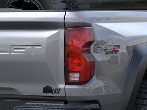 New 2025 Chevrolet Colorado ZR2 w/ ZR2 Bison Edition image 11