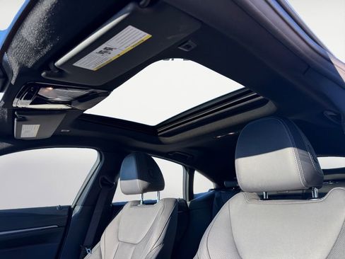 Used 2024 BMW i4 xDrive40i image 19