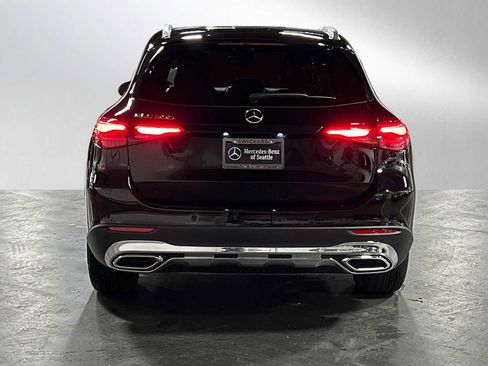 Used 2025 Mercedes-Benz GLC 300 image 4