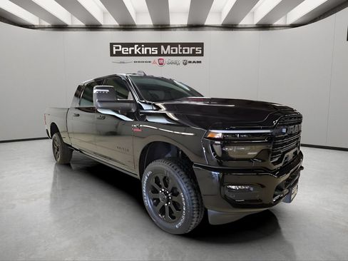 New 2026 RAM 2500 Laramie AWD/4WD image 8
