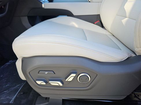 New 2026 Hyundai Santa Fe Calligraphy AWD/4WD image 32