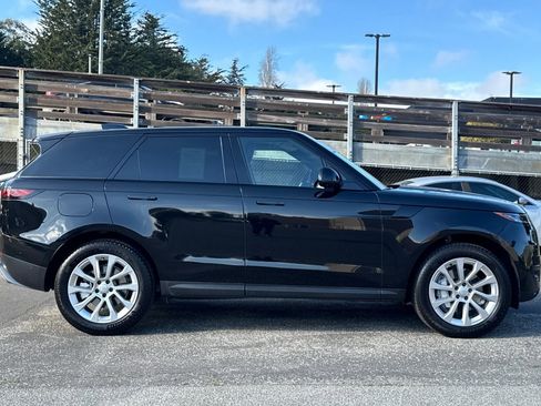 Used 2024 Land Rover Range Rover Sport SE image 3