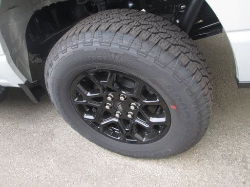 New 2026 Ford F150 XLT w/ Equipment Group 302A MID AWD/4WD image 8