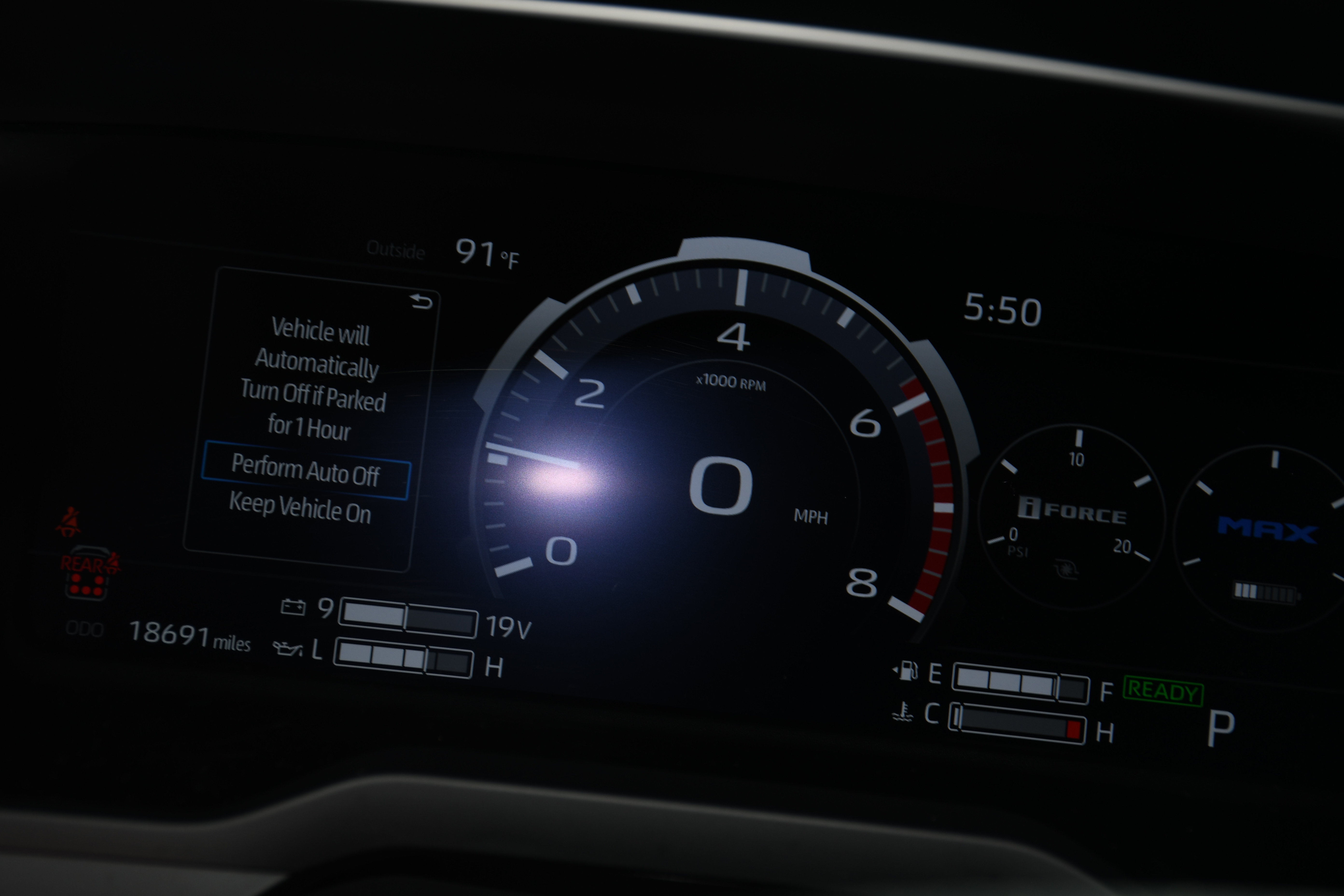 Certified 2025 Toyota Sequoia Platinum AWD/4WD image 17