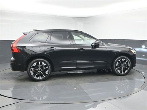New 2026 Volvo XC60 B5 Plus w/ Protection Package Premier image 8