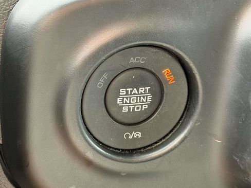 Used 2022 Jeep Wrangler Unlimited Rubicon 4xe w/ Dual Top Group AWD/4WD image 30