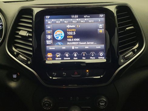 Used 2020 Jeep Cherokee Limited w/ Technology Group image 25