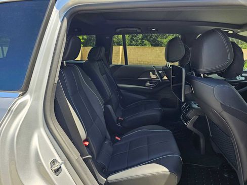 New 2026 Mercedes-Benz GLS 580 4MATIC image 12