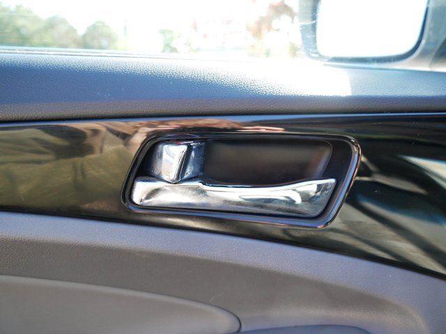 Used 2012 Hyundai Sonata Limited FWD image 14