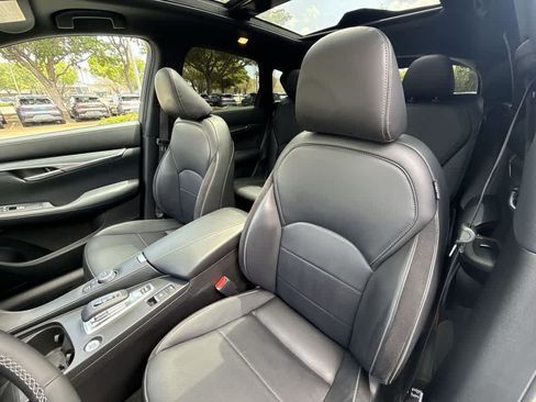 Used 2025 INFINITI QX50 Sport AWD/4WD image 14