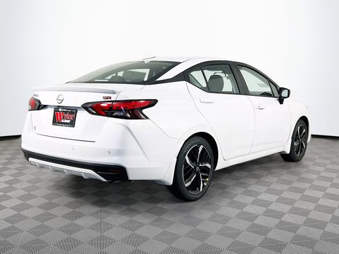 New 2025 Nissan Versa SR w/ Trunk Package image 28