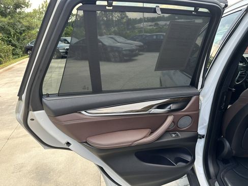 Used 2018 BMW X5 xDrive50i AWD/4WD image 32