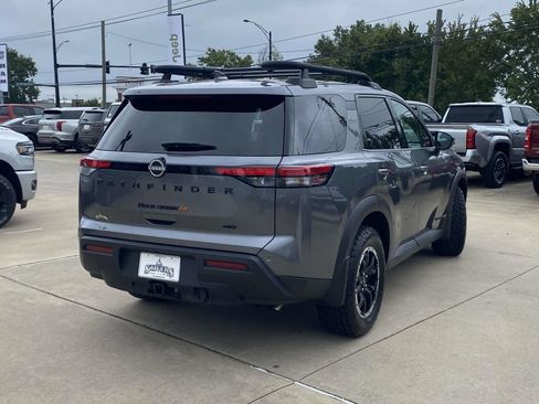 Used 2025 Nissan Pathfinder Rock Creek AWD/4WD image 9