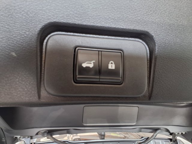 Used 2026 Nissan Rogue SV AWD/4WD image 22