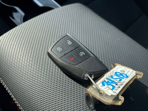 Used 2025 Chevrolet Equinox LT image 21