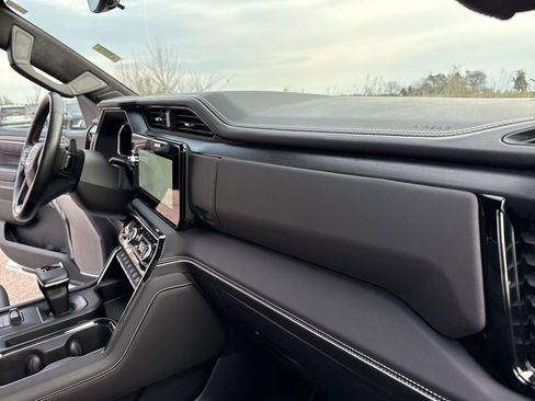 Certified 2024 GMC Sierra 1500 AT4X image 36