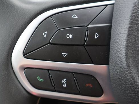 Used 2023 Chrysler Voyager LX FWD image 20