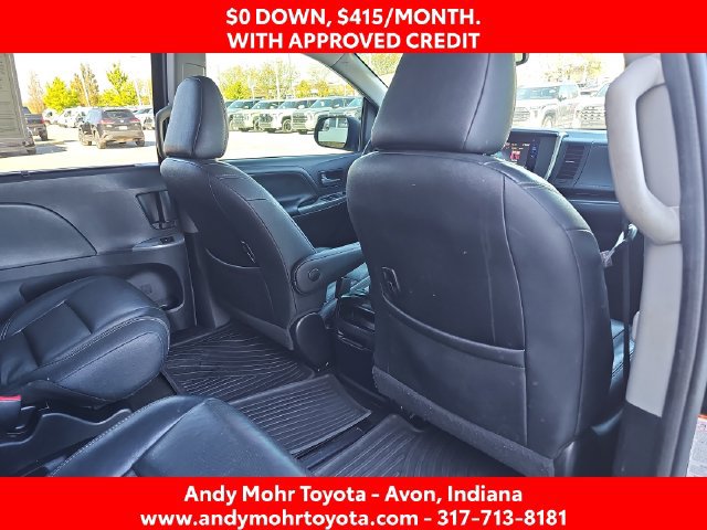 Used 2017 Toyota Sienna SE FWD image 31