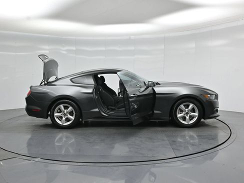 Certified 2017 Ford Mustang Coupe RWD image 5