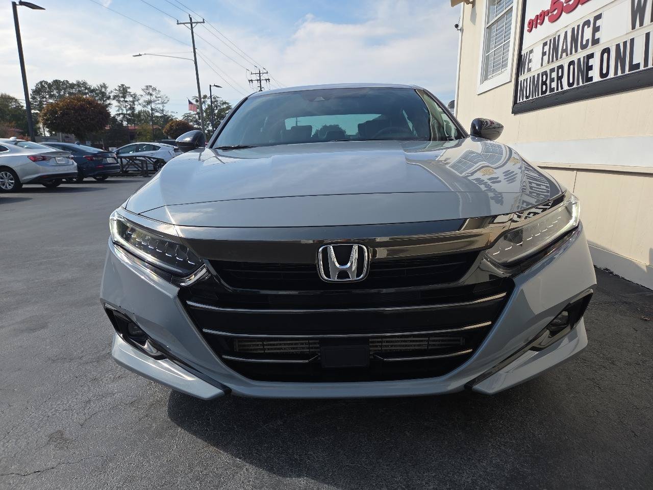 Used 2022 Honda Accord Sport image 3