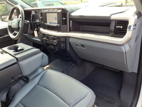 Used 2023 Ford F250 XL w/ XL Chrome Package AWD/4WD image 13