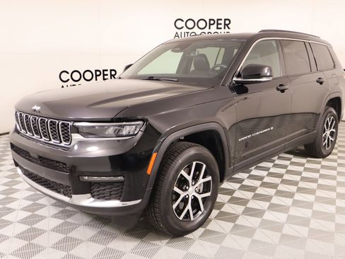 Used 2024 Jeep Grand Cherokee L Limited w/ Luxury Tech Group II AWD/4WD image 11