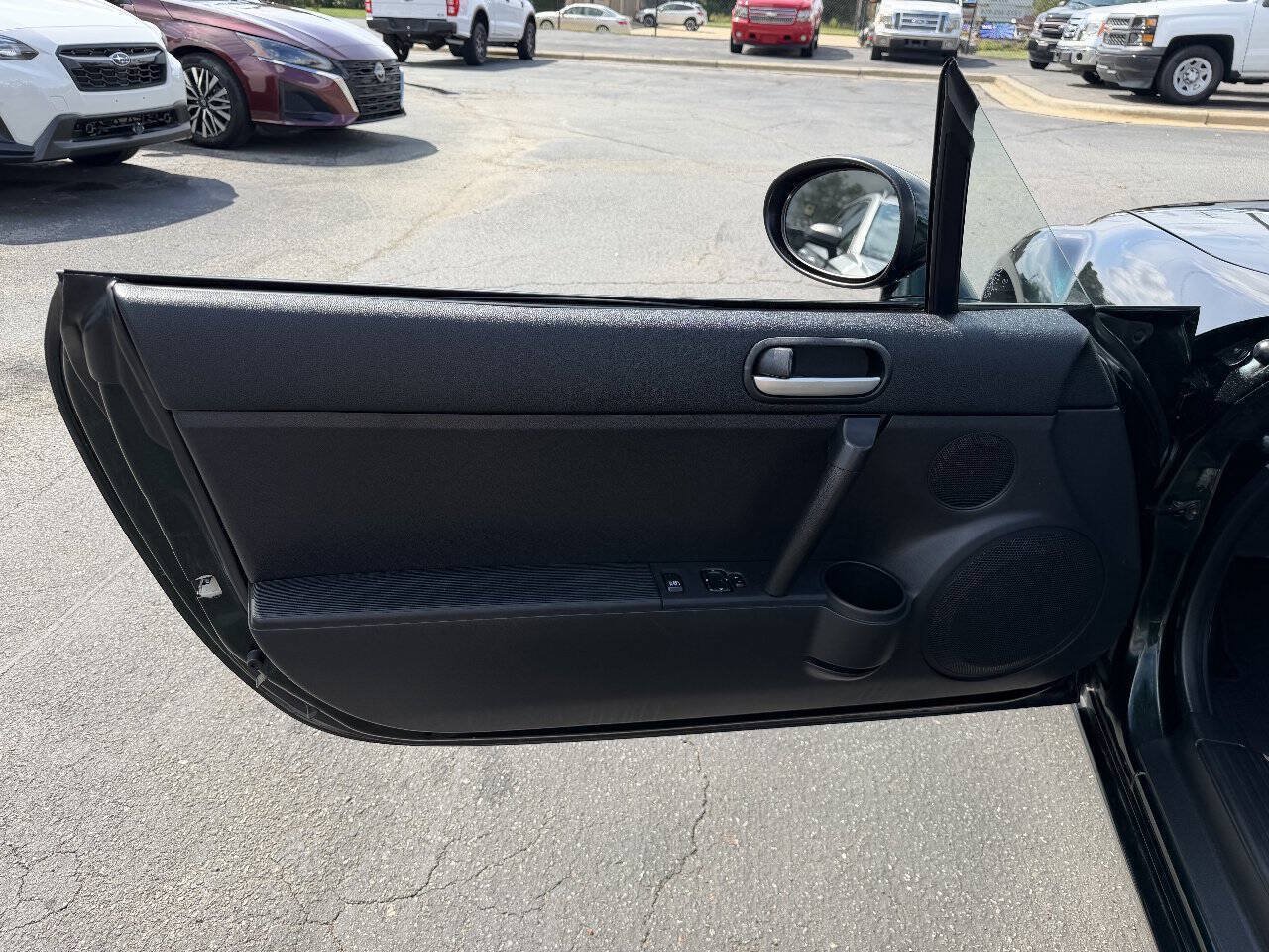Used 2007 MAZDA MX-5 Miata Sport RWD image 13