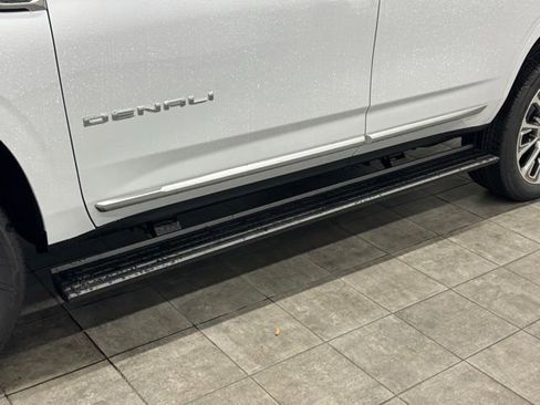 New 2026 GMC Yukon Denali AWD/4WD image 7