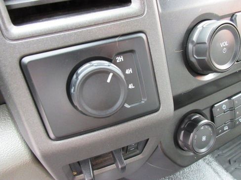 Used 2021 Ford F550 4x4 SuperCab Super Duty image 19