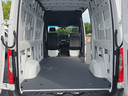 New 2026 Mercedes-Benz Sprinter 2500 image 7