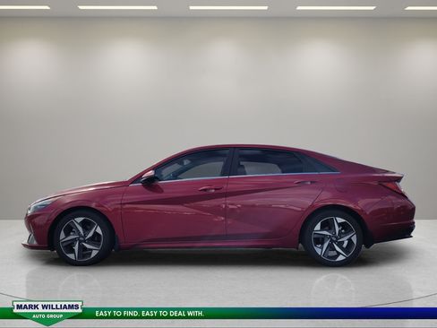 Used 2023 Hyundai Elantra Limited FWD image 7