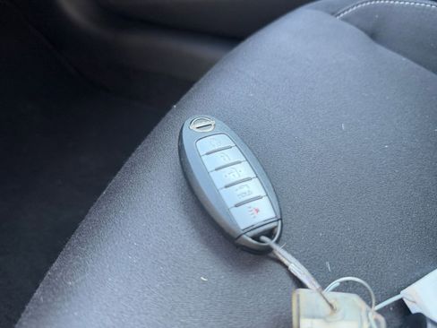 Used 2025 Nissan Altima 2.5 SV image 21