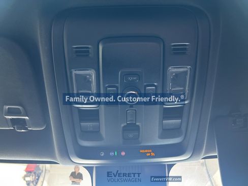 Used 2025 Chevrolet Tahoe Z71 w/ Z71 Off-Road Package image 22