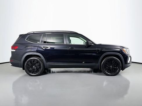 New 2026 Volkswagen Atlas SE image 8