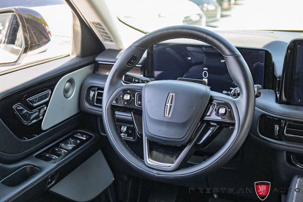 Used 2025 Lincoln Aviator Reserve w/ Equipment Group 201A AWD/4WD image 40