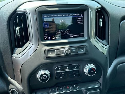 New 2025 GMC Sierra 2500 Pro w/ Convenience Package image 17