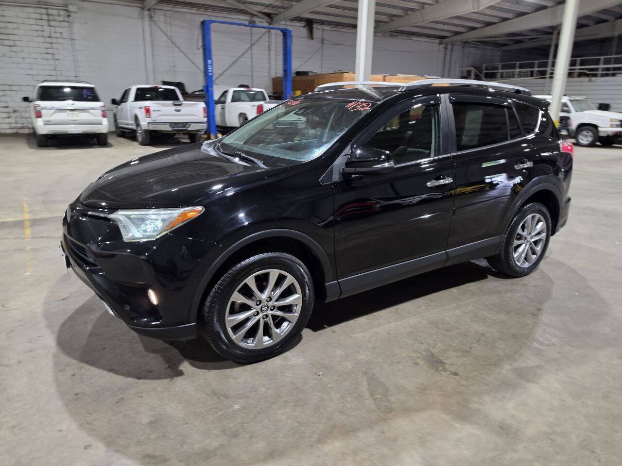 Used 2016 Toyota RAV4 Limited AWD/4WD image 1