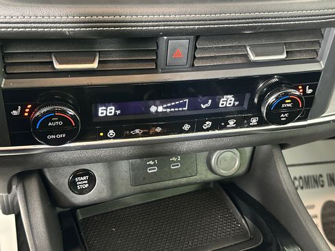 Certified 2025 Nissan Rogue SV w/ SV Premium Package image 22