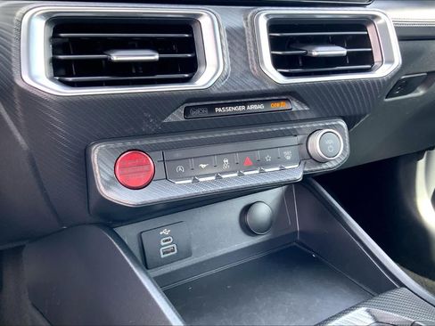 Used 2025 Ford Mustang Premium RWD image 33