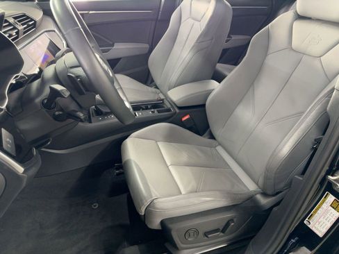 Certified 2025 Audi Q3 2.0T Premium w/ Convenience Package image 5