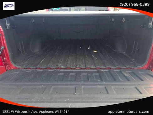 Used 2018 Chevrolet Silverado 1500 High Country image 9