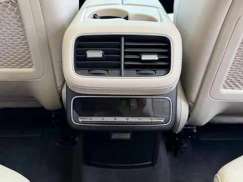 Used 2022 Mercedes-Benz GLS 450 4MATIC image 51