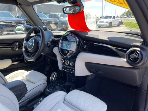 Used 2023 MINI Cooper S FWD image 18