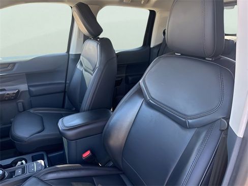 Used 2024 Ford Maverick Lariat w/ Black Appearance Package image 17