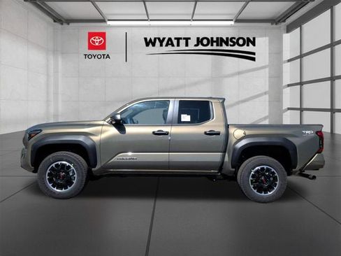 New 2026 Toyota Tacoma TRD Off-Road AWD/4WD image 2