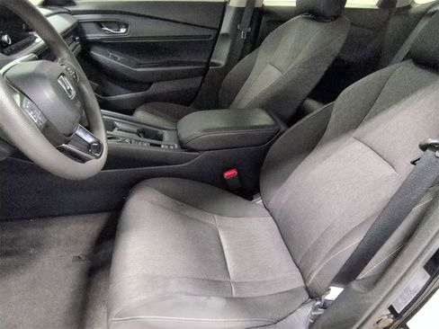 Used 2023 Honda Accord EX image 17